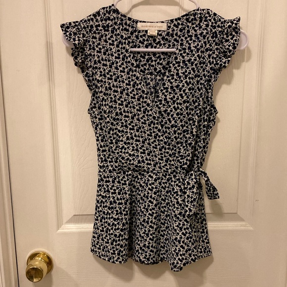 Monteau Black and White Flutter Sleeve Peplum Blouse - Picture 1 of 3